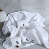 100 % Baumwolle, superweiße Farbe, Boutique-Hotelhandtücher mit gesticktem Logo