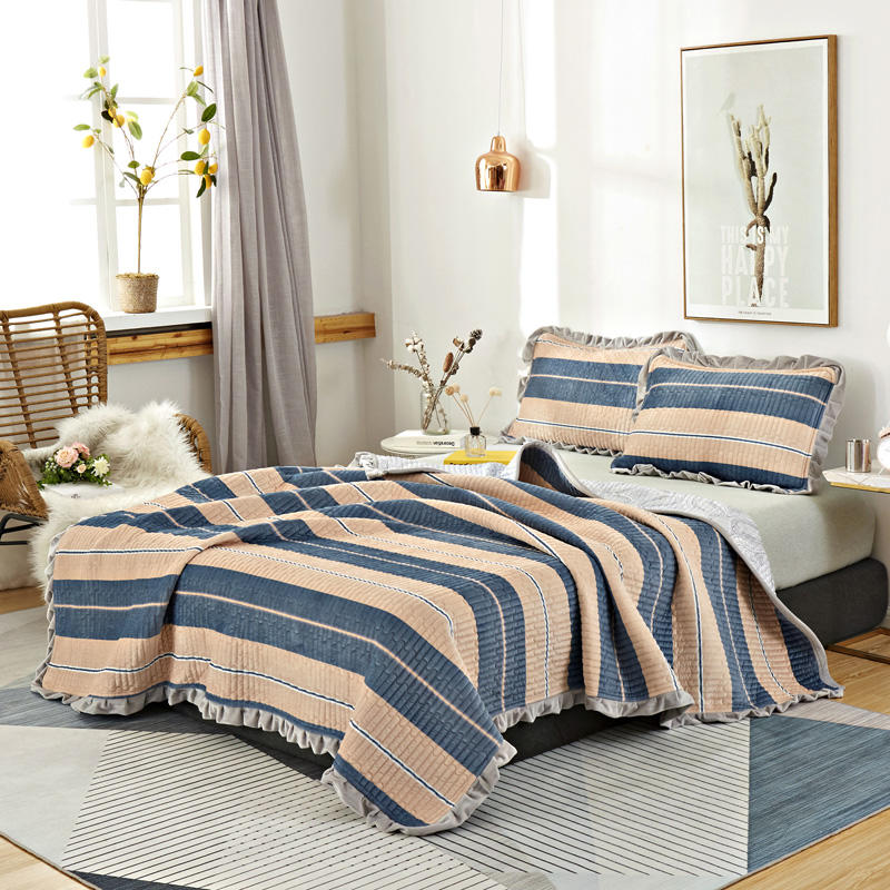 Luxuriöse Tagesdecke, gewaschene Bettwäsche in voller Größe, Kamel und Stahlblau für Frühling und Sommer